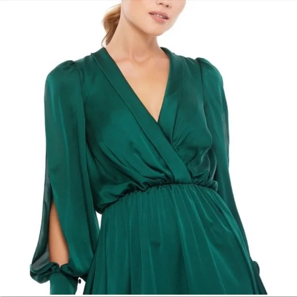 Mac Duggal Faux Wrap Long Sleeve Gown Dress Emerald Green Size 8 - Picture 3 of 11